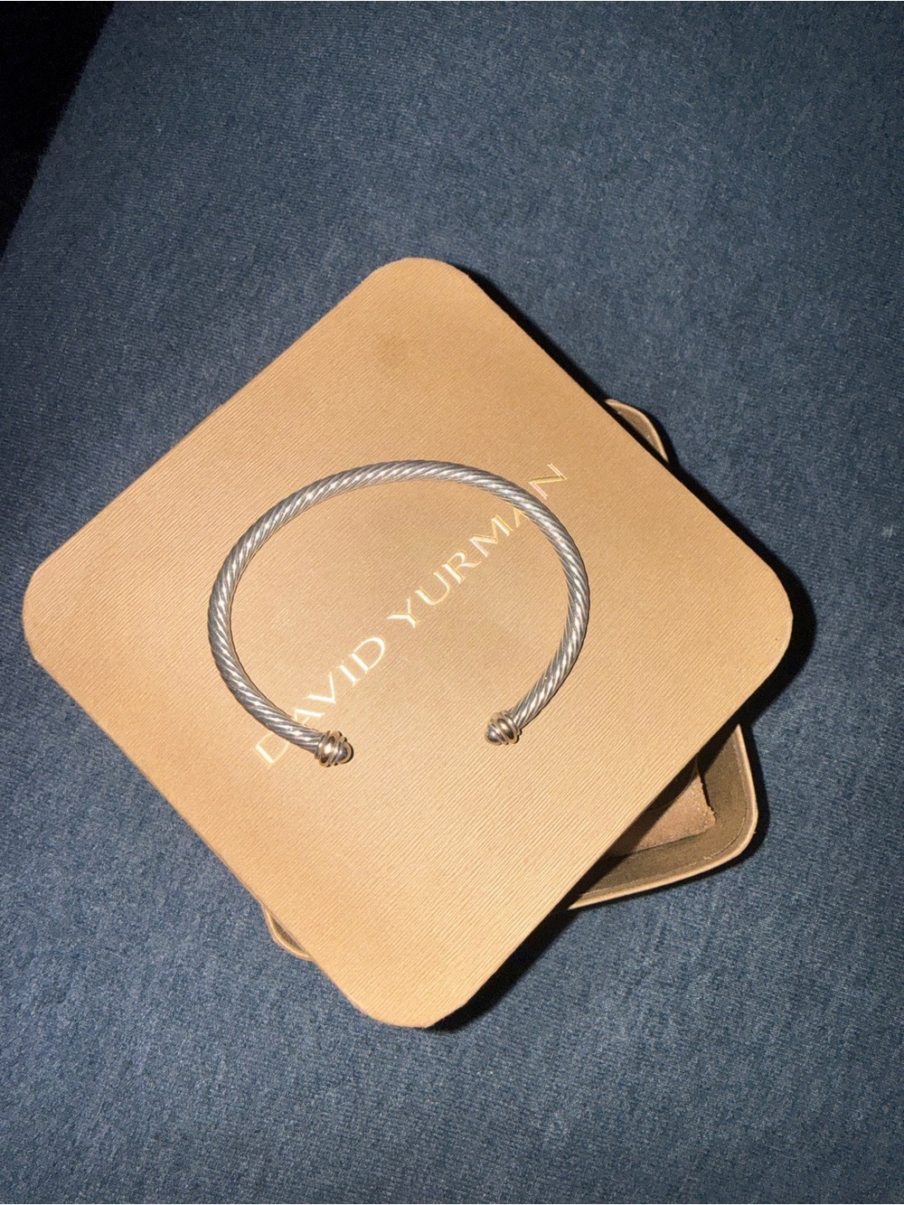 Bracelet / Bangle